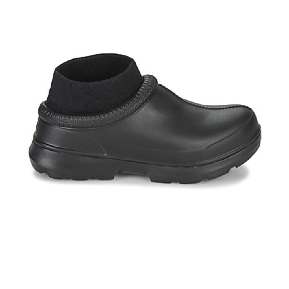 Rain boots Warm Water proof Uggs  clog the removable UGGplush sockliner.
